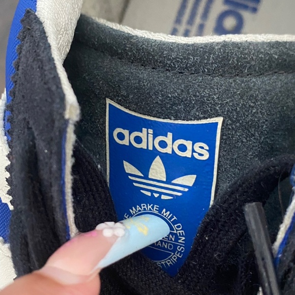 Adidas blue shoes - Picture 5 of 6